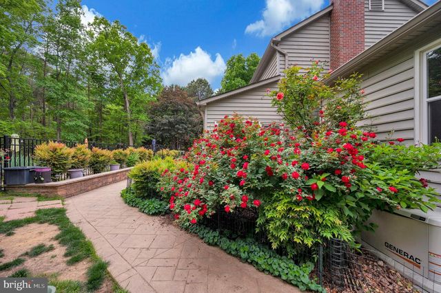 8125 LEE JACKSON CIR, Spotsylvania, VA 22553