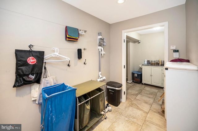 8125 LEE JACKSON CIR, Spotsylvania, VA 22553