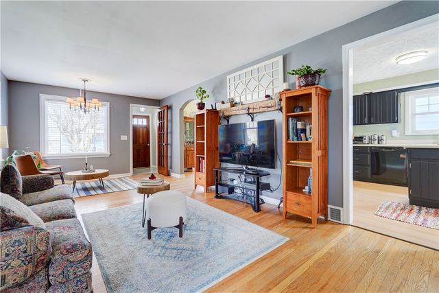 214 West Hickory Street, East Rochester, NY 14445