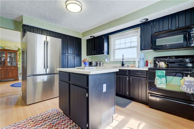 214 West Hickory Street, East Rochester, NY 14445