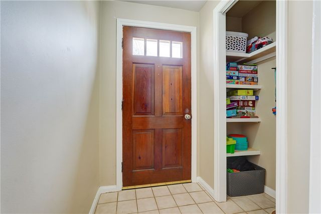 214 West Hickory Street, East Rochester, NY 14445