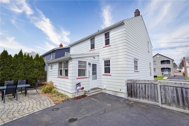 214 West Hickory Street, East Rochester, NY 14445