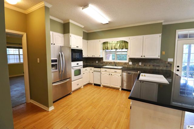 301 PINE HILLS DRIVE, Calhoun, LA 71225