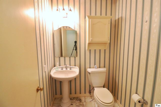 301 PINE HILLS DRIVE, Calhoun, LA 71225