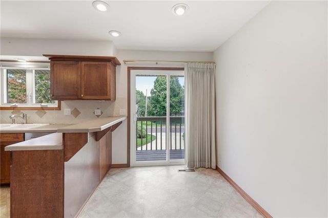 6001 W 68TH Street, Overland Park, KS 66204