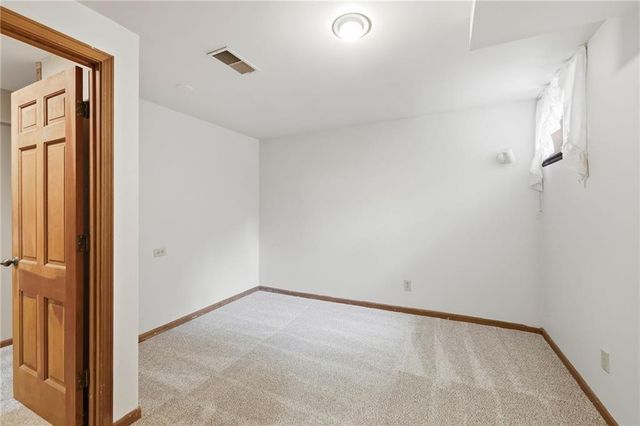 6001 W 68TH Street, Overland Park, KS 66204