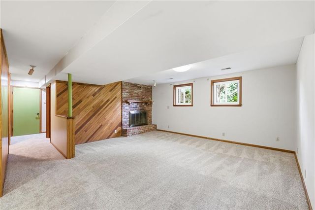 6001 W 68TH Street, Overland Park, KS 66204
