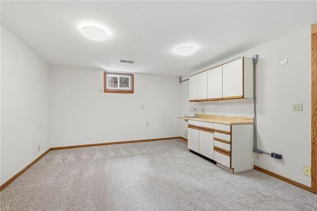 6001 W 68TH Street, Overland Park, KS 66204