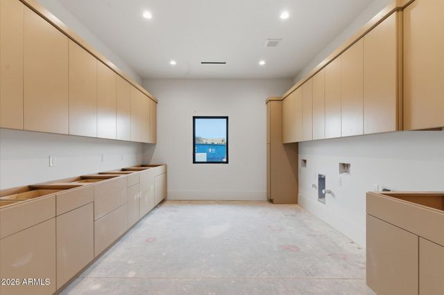 9021 E RIMROCK Drive, Scottsdale, AZ 85255