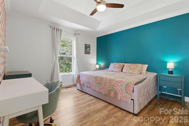 77 Lees Creek Road, Asheville, NC 28806