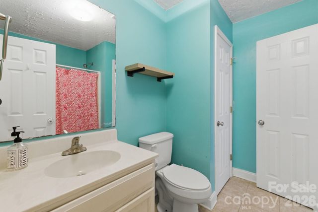 77 Lees Creek Road, Asheville, NC 28806