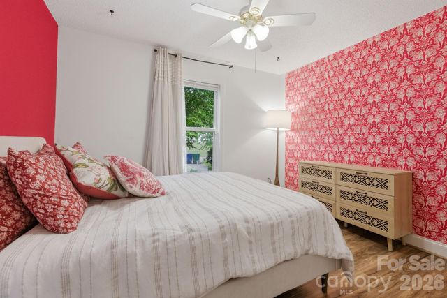 77 Lees Creek Road, Asheville, NC 28806