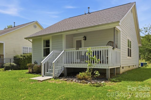 77 Lees Creek Road, Asheville, NC 28806