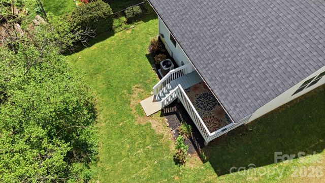 77 Lees Creek Road, Asheville, NC 28806