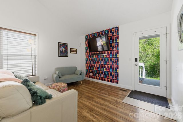 77 Lees Creek Road, Asheville, NC 28806
