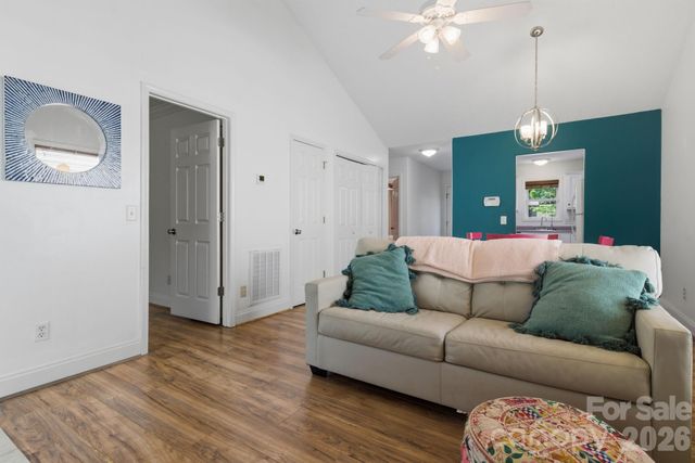 77 Lees Creek Road, Asheville, NC 28806