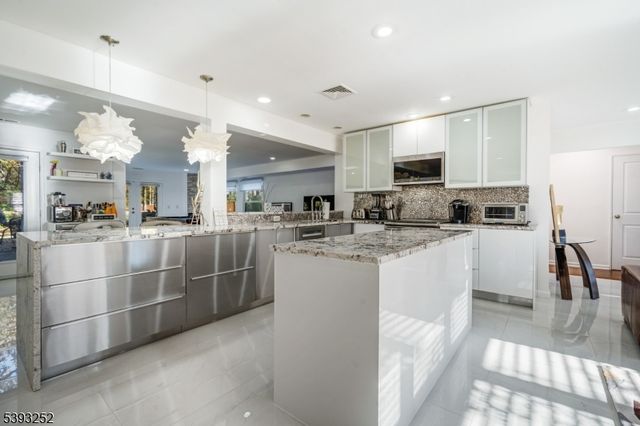 26 Harding Ave, Edison Twp., NJ 08820