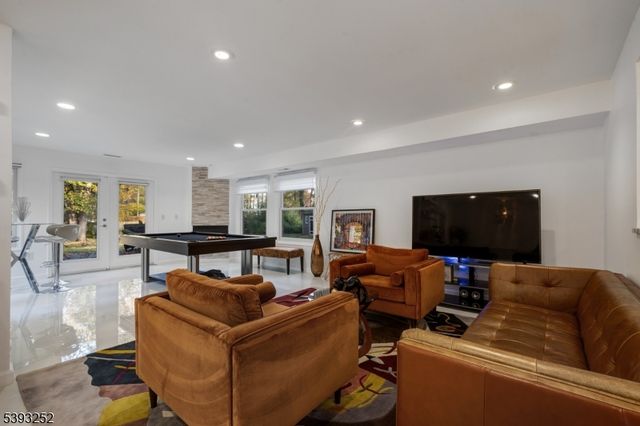 26 Harding Ave, Edison Twp., NJ 08820