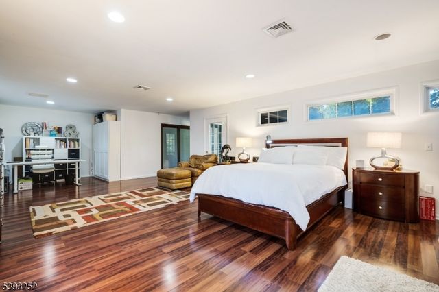 26 Harding Ave, Edison Twp., NJ 08820