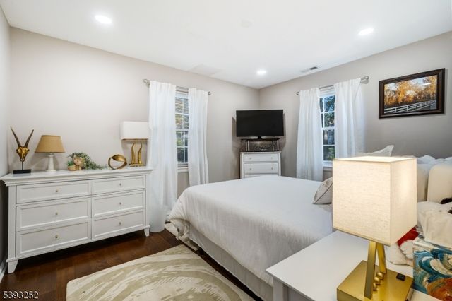 26 Harding Ave, Edison Twp., NJ 08820