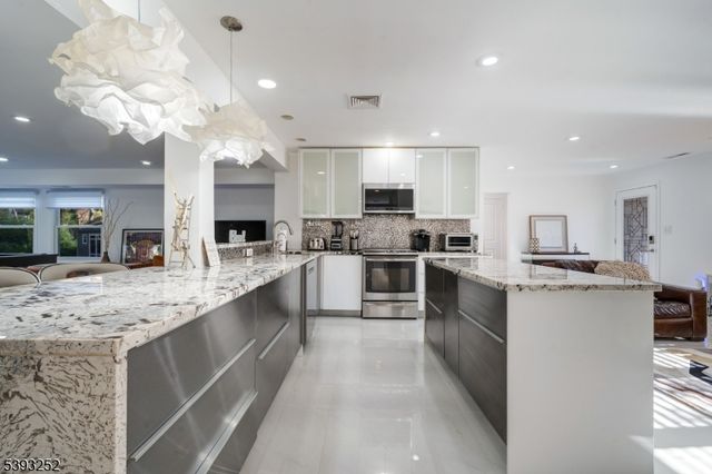 26 Harding Ave, Edison Twp., NJ 08820