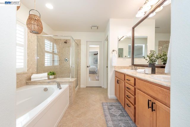 2527 Coldstream Way, Hayward, CA 94545