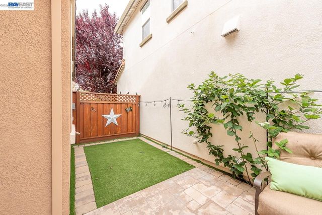 2527 Coldstream Way, Hayward, CA 94545