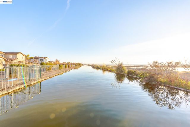 2527 Coldstream Way, Hayward, CA 94545