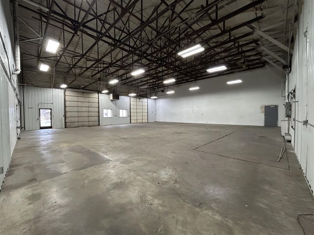 9340 Shaver Road, Portage, MI 49024
