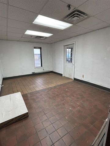 9340 Shaver Road, Portage, MI 49024