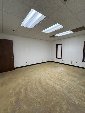 9340 Shaver Road, Portage, MI 49024