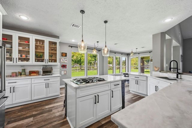 5202 Cherry Ridge Road, Richmond, TX 77406