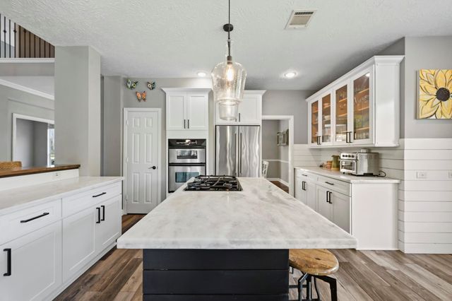 5202 Cherry Ridge Road, Richmond, TX 77406