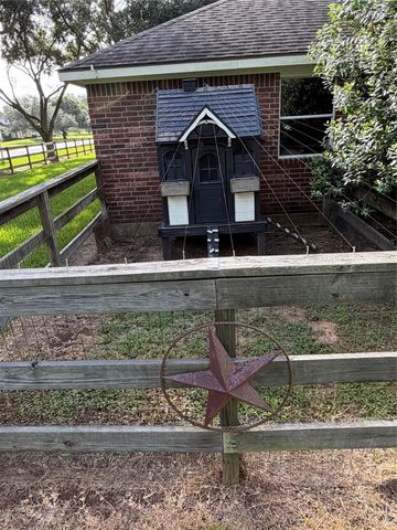 5202 Cherry Ridge Road, Richmond, TX 77406