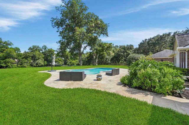 5202 Cherry Ridge Road, Richmond, TX 77406