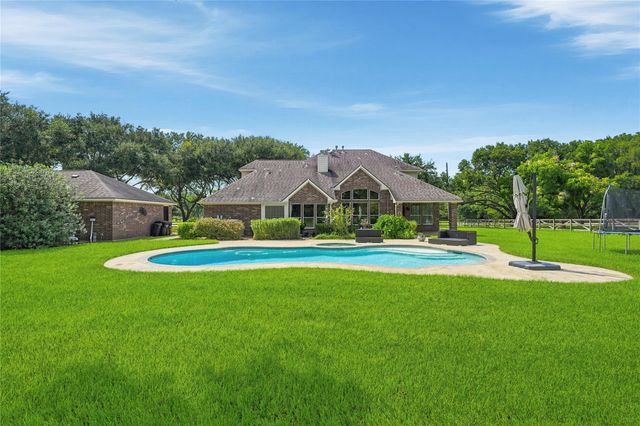 5202 Cherry Ridge Road, Richmond, TX 77406