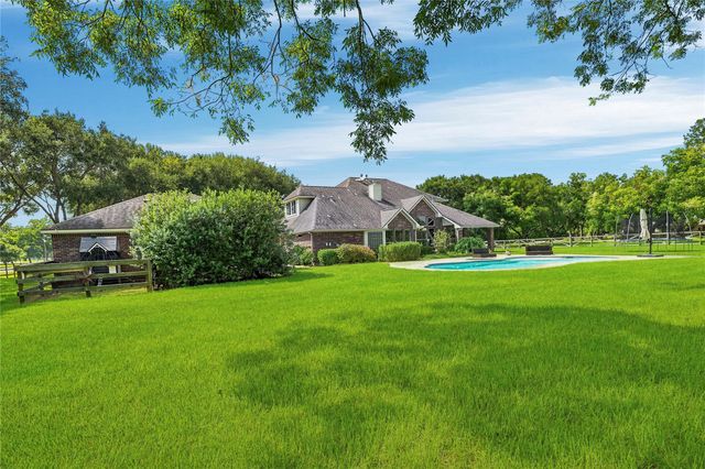 5202 Cherry Ridge Road, Richmond, TX 77406
