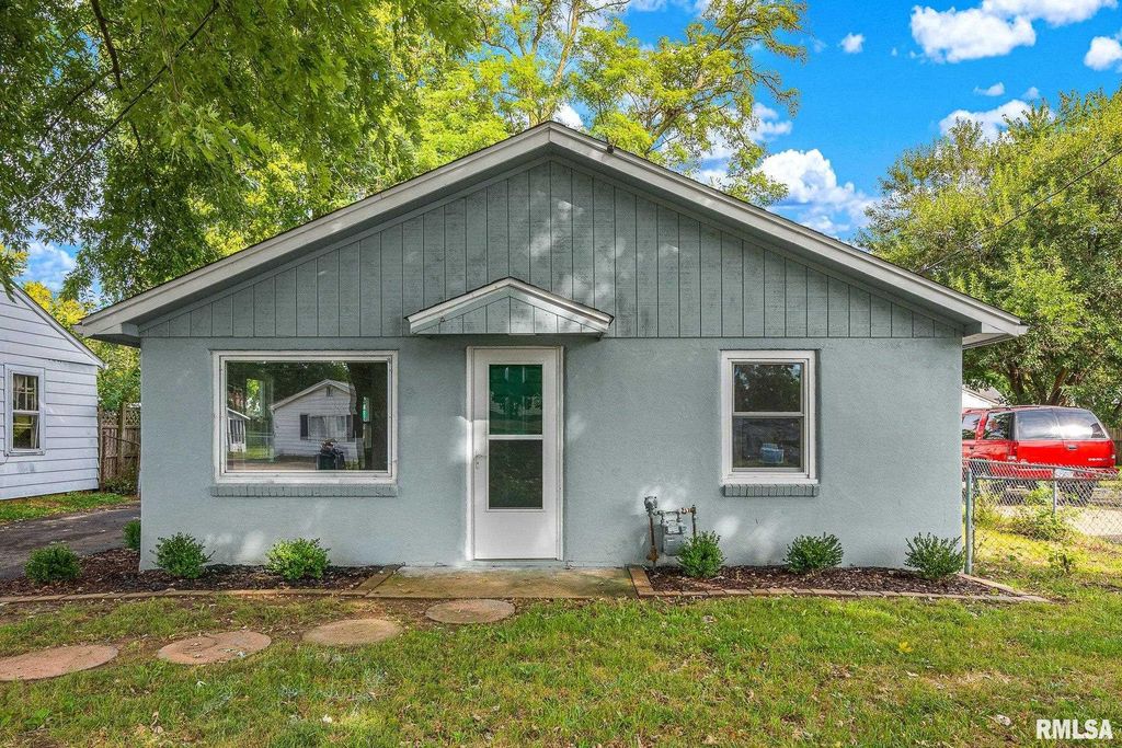 127 LINDEN Street, East Peoria, IL 61611