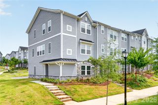 2522 Arbor Loop Drive, Charlotte, NC 28217