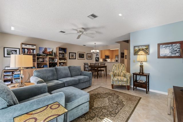 818 Ocean Dunes Circle, Jupiter, FL 33477