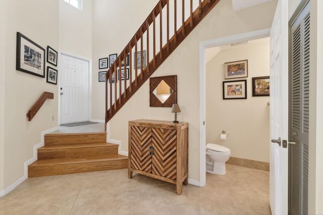 818 Ocean Dunes Circle, Jupiter, FL 33477