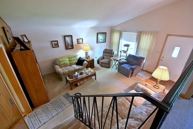 8925 S 49th Court, Oak Lawn, IL 60453