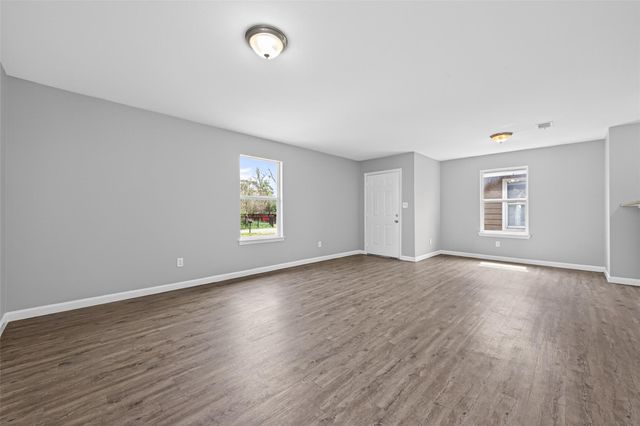 7521 Dyer Street, Houston, TX 77088