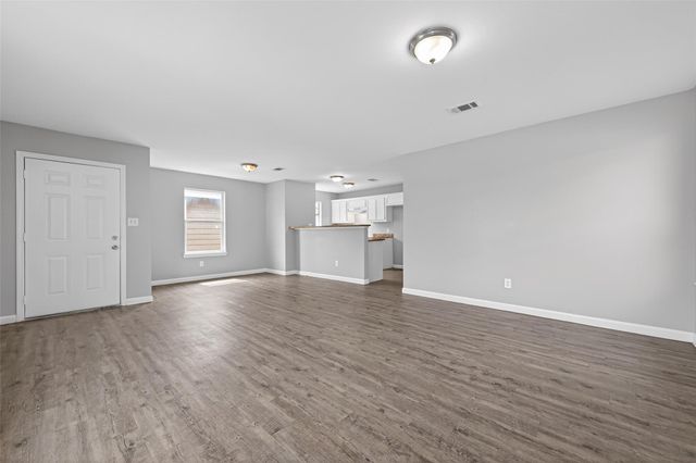 7521 Dyer Street, Houston, TX 77088