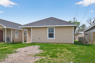 7521 Dyer Street, Houston, TX 77088