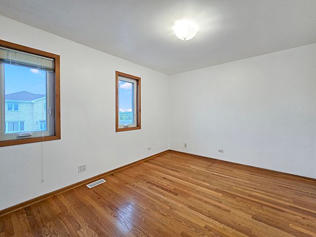 1350 W 32nd Street A, Chicago, IL 60608