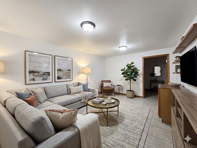 1350 W 32nd Street A, Chicago, IL 60608