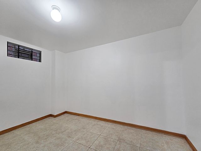 1350 W 32nd Street A, Chicago, IL 60608