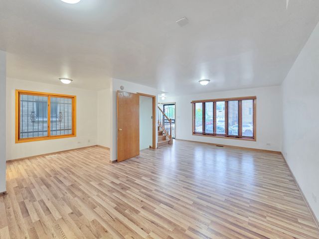 1350 W 32nd Street A, Chicago, IL 60608