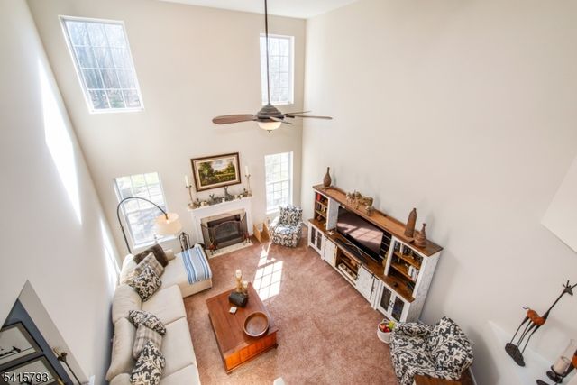 38 Saunders Ln, Mount Olive Twp., NJ 07840